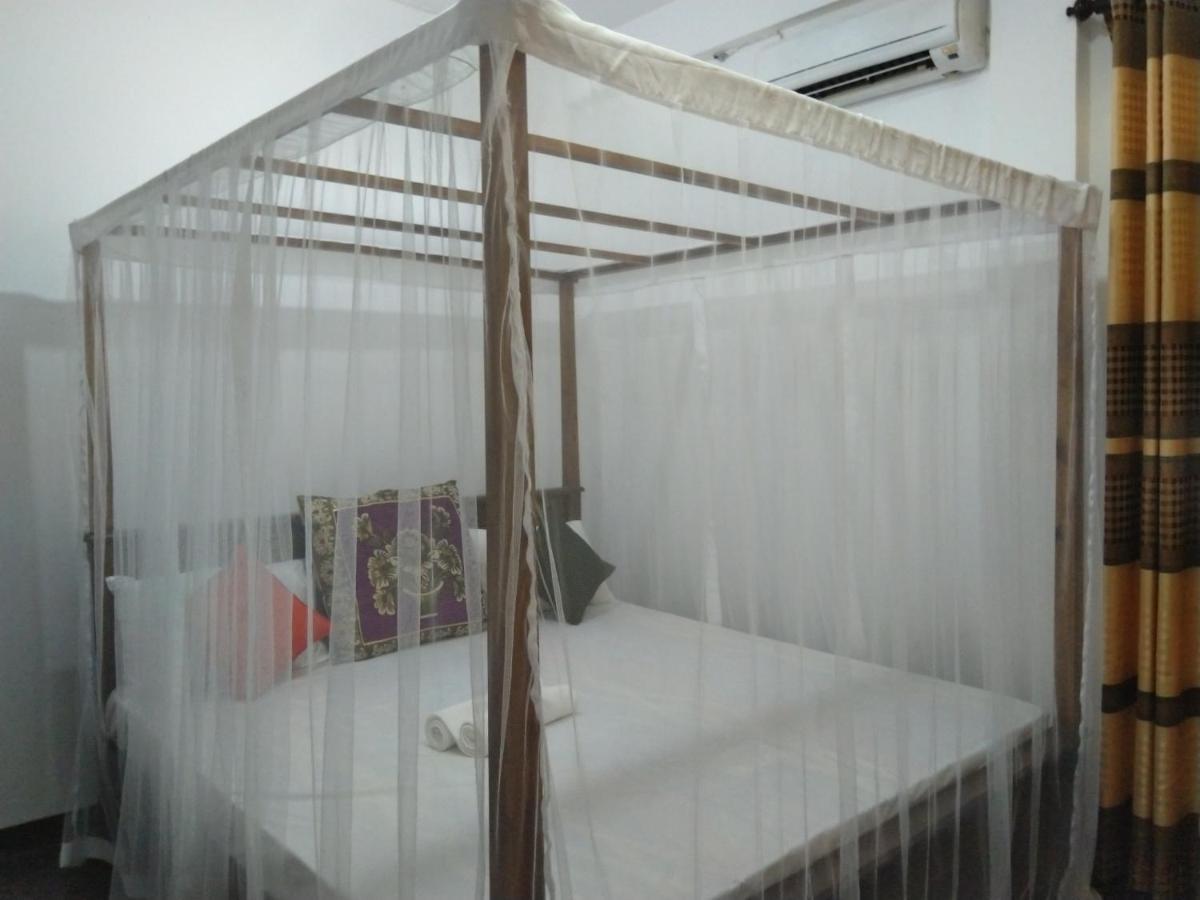 Sinhagiri Hotel & Restaurant 坦加拉 外观 照片